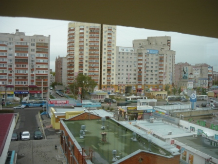 Вид с верхнего этажа ТЦ "Аксиома"